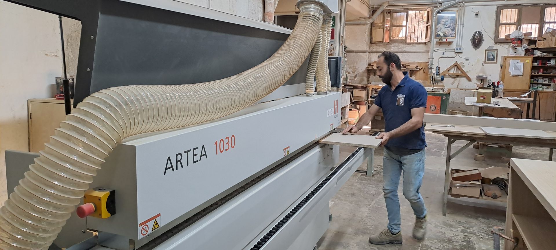 Macchinari di Arte in Legno
