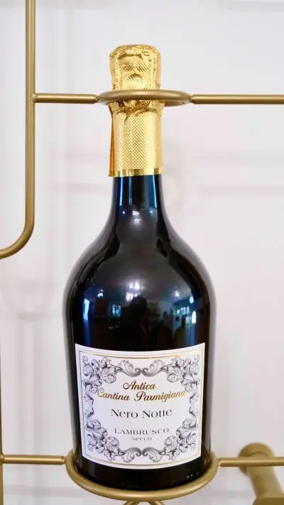 Vino Antica Cantina Parmigiana