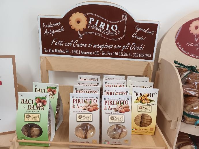 Espositore e Payoff Dolci e Biscotti Pirlo