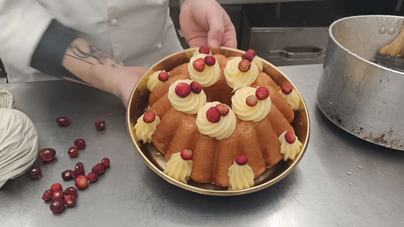 Foto di dolce co fragola e crema